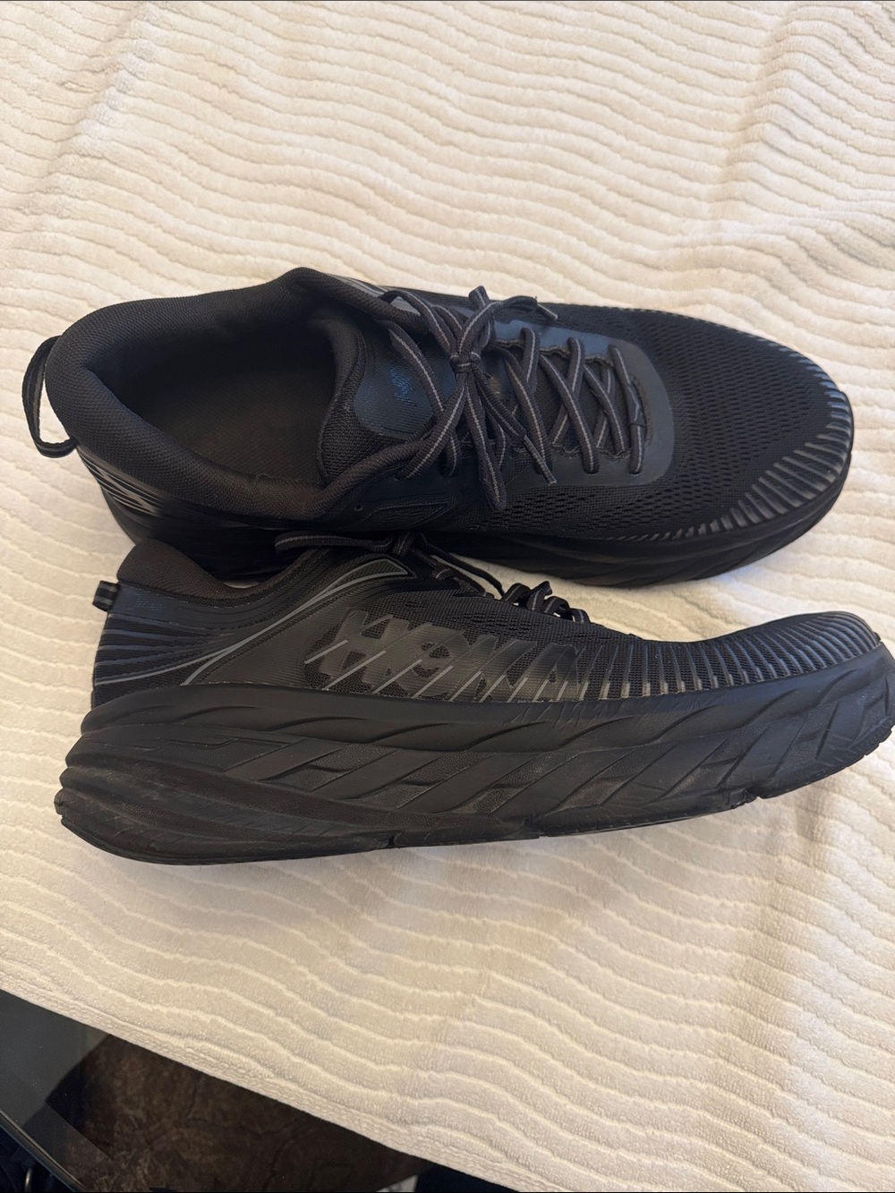 Hoka Men's Black Athletic Sneakers M Bondi 7